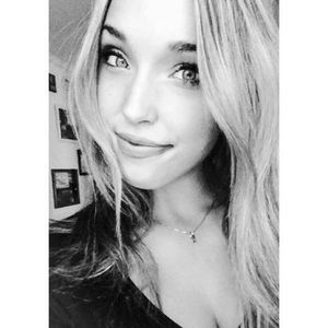 Meet your Posher, Brie